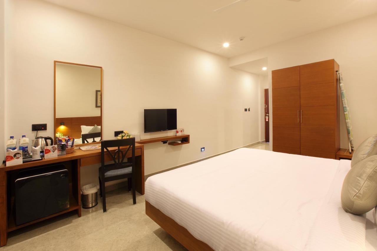 Hotel Prince Kāladi Dış mekan fotoğraf