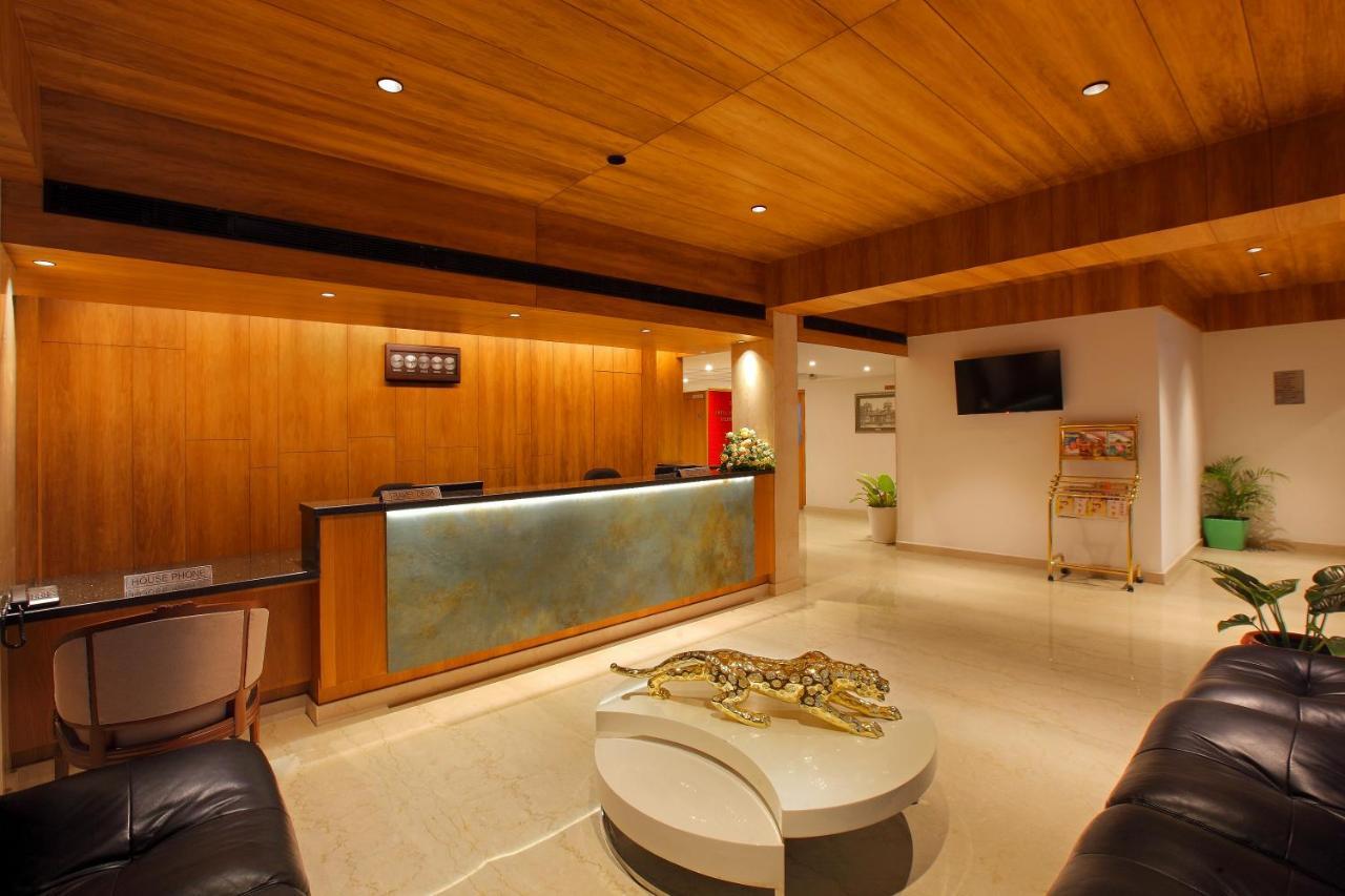 Hotel Prince Kāladi Dış mekan fotoğraf