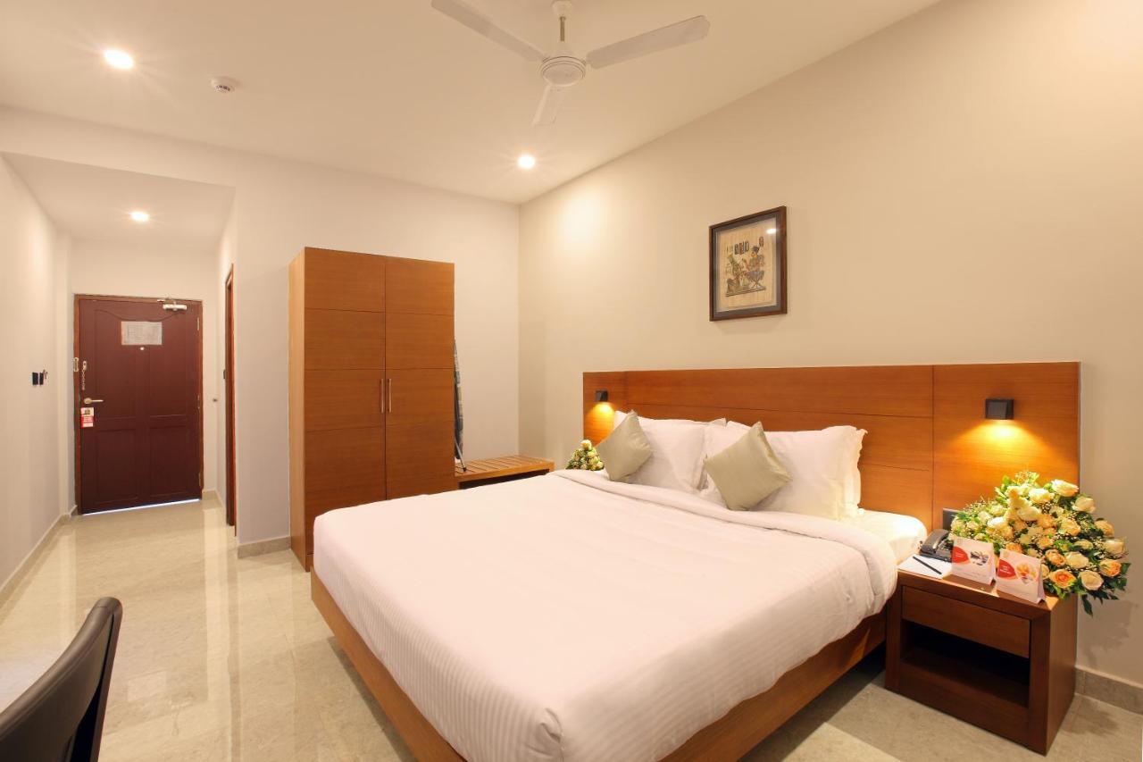 Hotel Prince Kāladi Dış mekan fotoğraf